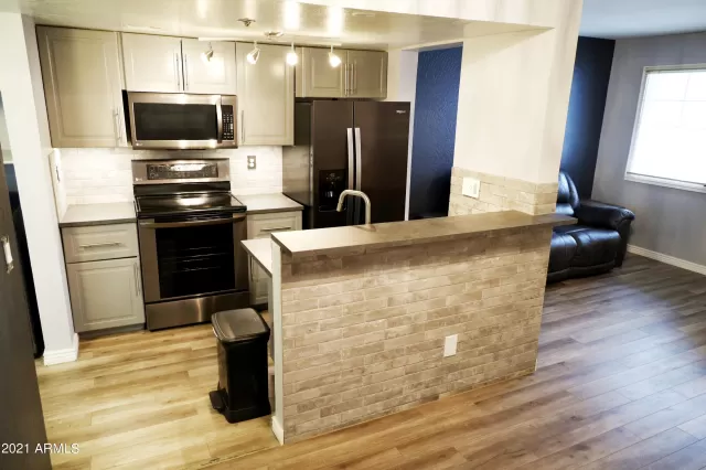 MLS: 6301166 Condo For Sale