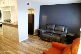 Photo #6: 6301166 Listing 