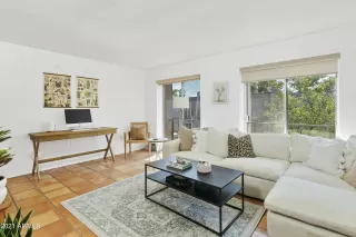 Photo #2: 6301271 Listing