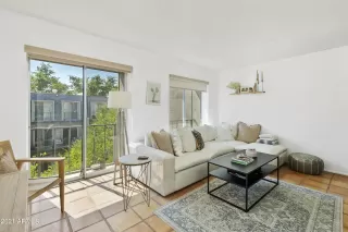 Photo #4: 6301271 Listing