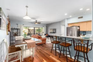 Photo #1: 6301275 Listing