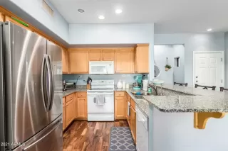 Photo #5: 6301275 Listing