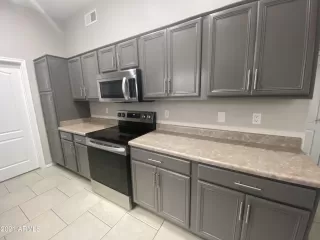 Photo #4: 6301329 Listing