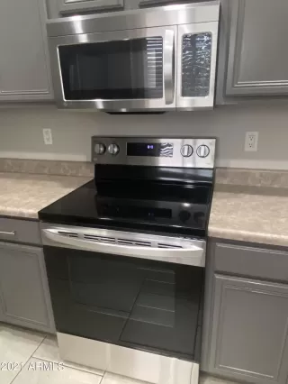 Photo #6: 6301329 Listing