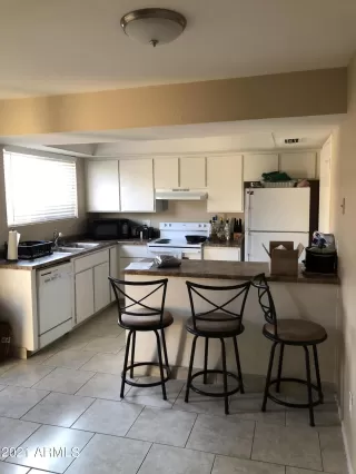 Photo #4: 6301358 Listing