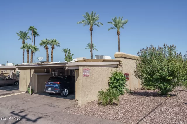 MLS: 6301360 Condo For Sale