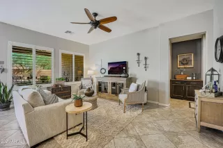 Photo #3: 6301455 Listing