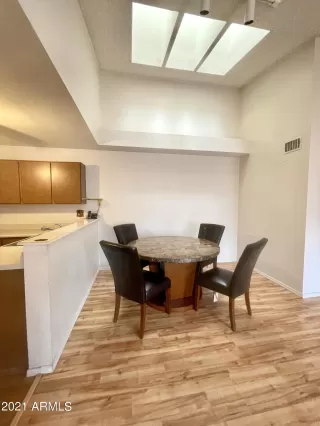 Photo #5: 6301535 Listing 