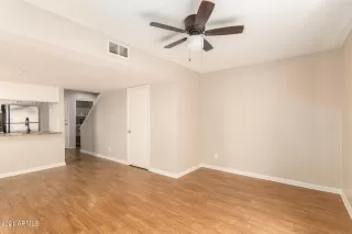 Photo #5: 6301544 Listing