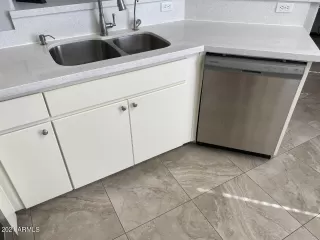 Photo #6: 6301571 Listing