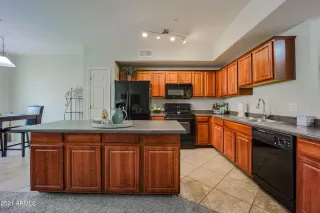 Photo #5: 6301737 Listing