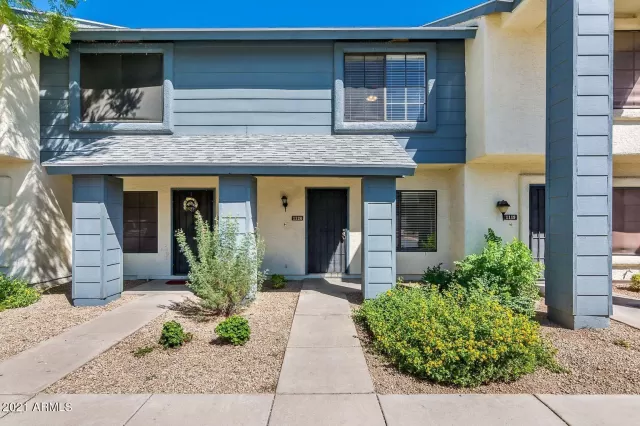 MLS: 6301866 Condo For Sale