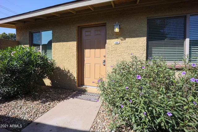 MLS: 6301875 Condo For Sale