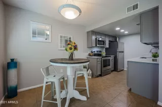 Photo #5: 6301875 Listing 