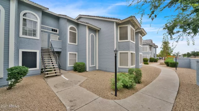 MLS: 6301973 Condo For Sale