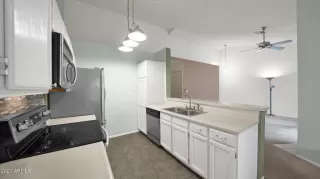 Photo #3: 6301973 Listing 