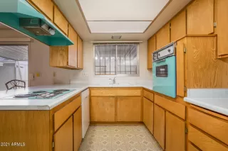 Photo #5: 6302042 Listing