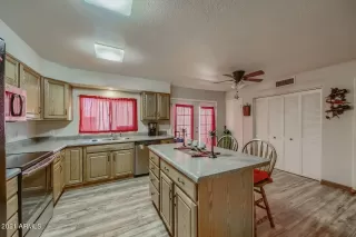 Photo #2: 6302249 Listing 