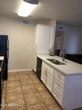 Photo #3: 6302341 Listing