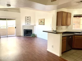 Photo #5: 6302364 Listing