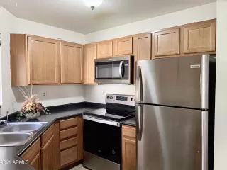 Photo #6: 6302364 Listing