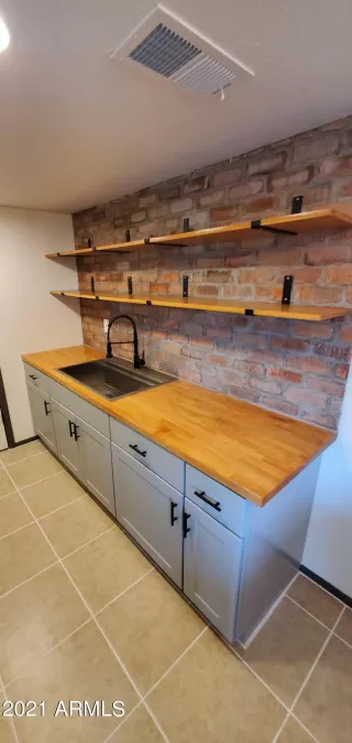 Photo #5: 6302377 Listing 