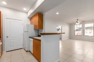 Photo #4: 6302393 Listing