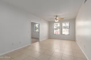 Photo #5: 6302393 Listing