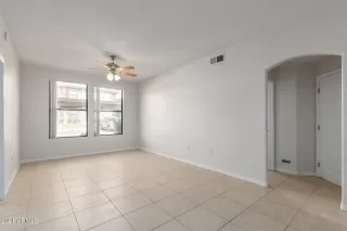 Photo #6: 6302393 Listing