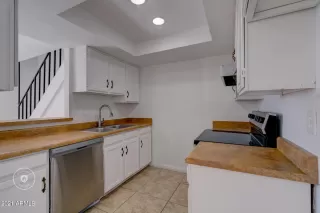 Photo #5: 6302662 Listing