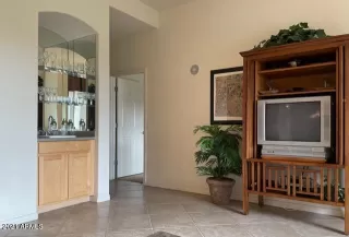 Photo #6: 6302728 Listing