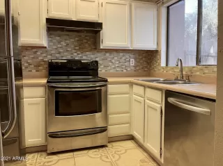 Photo #1: 6302819 Listing 