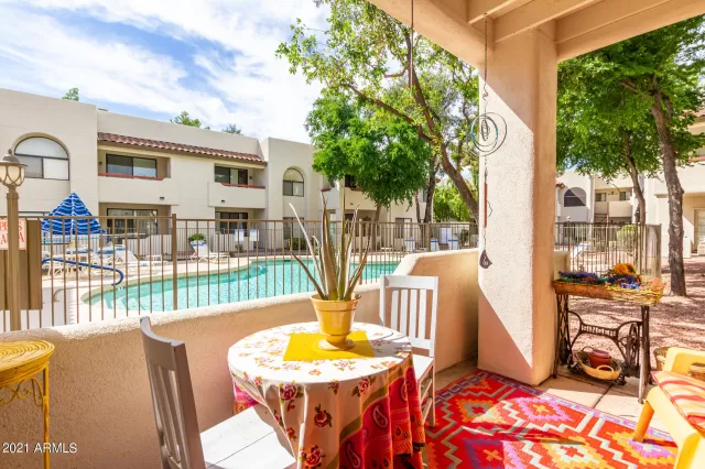 MLS: 6302912 Condo For Sale
