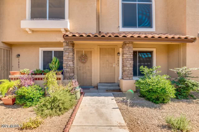 MLS: 6302964 Condo For Sale