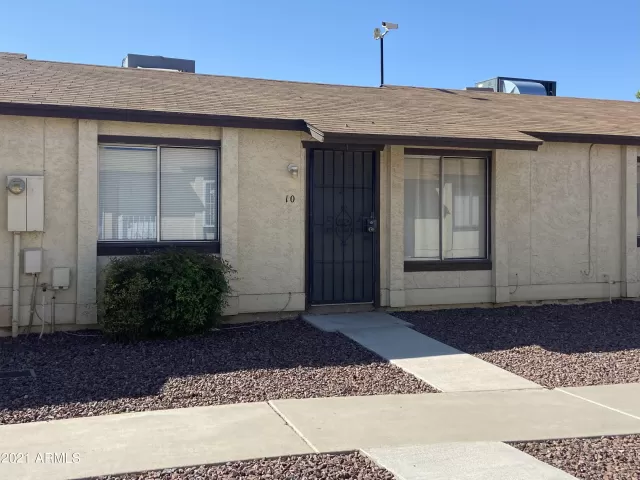 MLS: 6303085 Condo For Sale