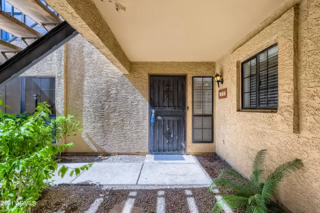 MLS: 6303255 Condo For Sale