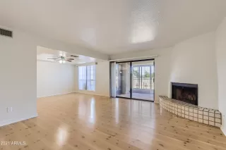 Photo #5: 6303255 Listing