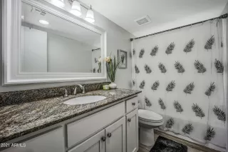 Photo #3: 6303358 Listing