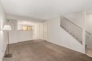 Photo #6: 6303366 Listing