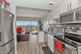 Photo #2: 6303596 Listing