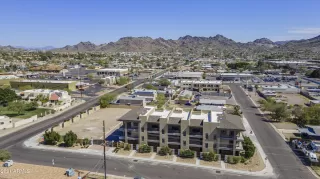 More Details about MLS # 6303618 : 9709 N 5TH STREET