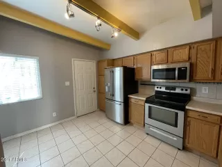 Photo #6: 6303685 Listing