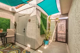 Photo #4: 6303700 Listing