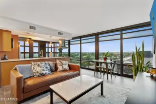 Photo #4: 6303964 Listing