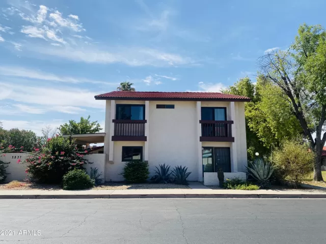 MLS: 6304020 Condo For Sale