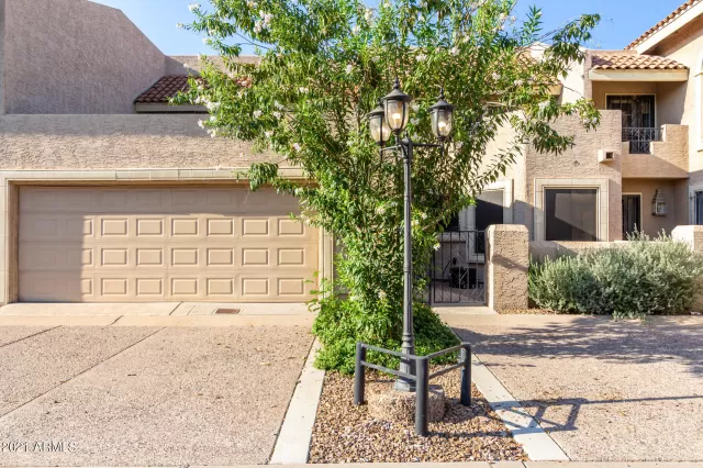 MLS: 6304173 Condo For Sale