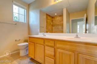 Photo #5: 6304270 Listing