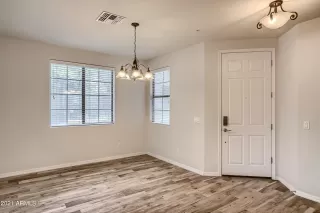 Photo #4: 6304421 Listing