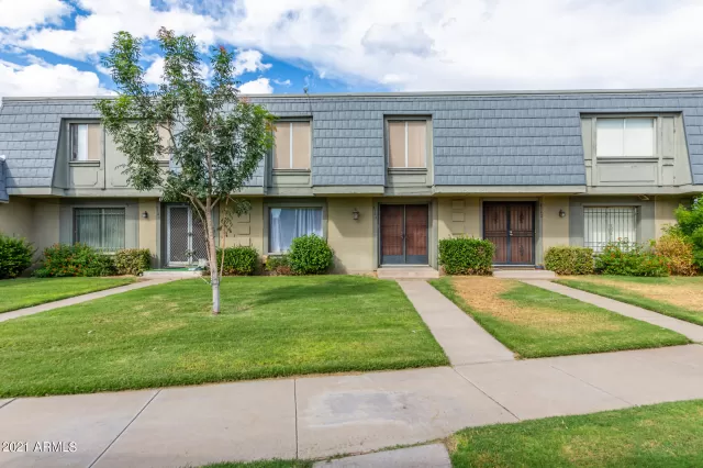 MLS: 6304423 Condo For Sale