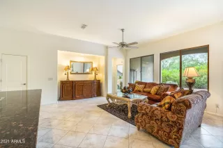 Photo #4: 6304452 Listing 